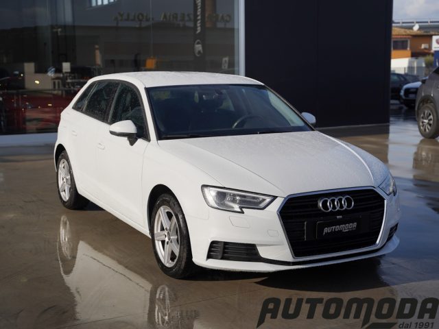 AUDI A3 1.6TDI 116CV Stronic Immagine 2