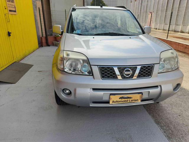 NISSAN X-Trail 2.2 dCi Elegance  4X4 Immagine 2