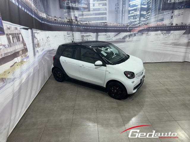 SMART ForFour 70 1.0 Passion Immagine 3