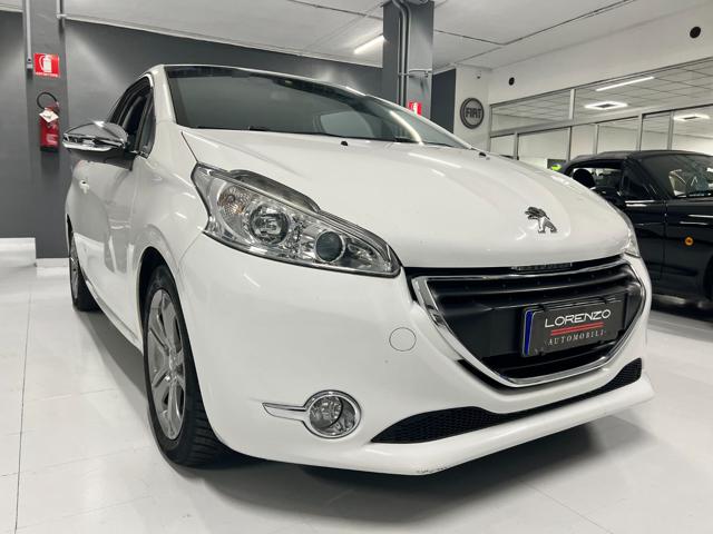 PEUGEOT 208 1.6 e-HDi 92 CV Stop&Start 3 porte Allure Immagine 2