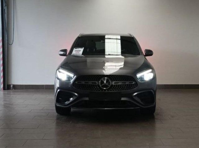 MERCEDES-BENZ GLA 250 e Plug-in hybrid Automatic Premium AMG LINE Immagine 3