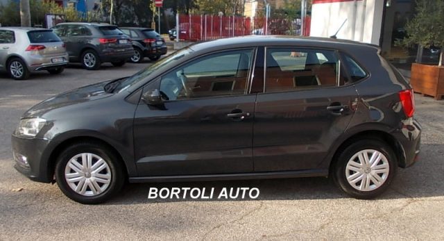 VOLKSWAGEN Polo 1.0 MPI 147.000 KM TRENDLINE IDONEA NEOPATENTATI Immagine 2