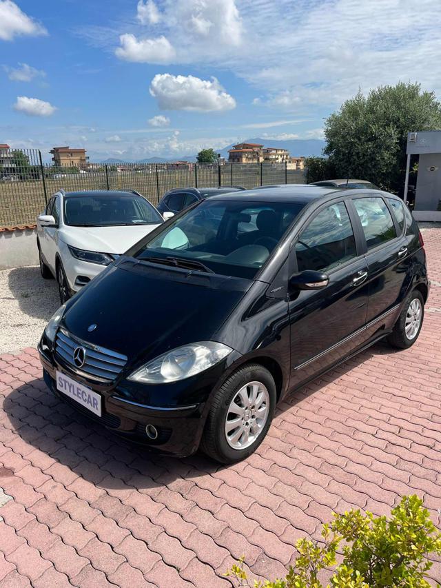 MERCEDES-BENZ A 180 CDI Elegance Immagine 1