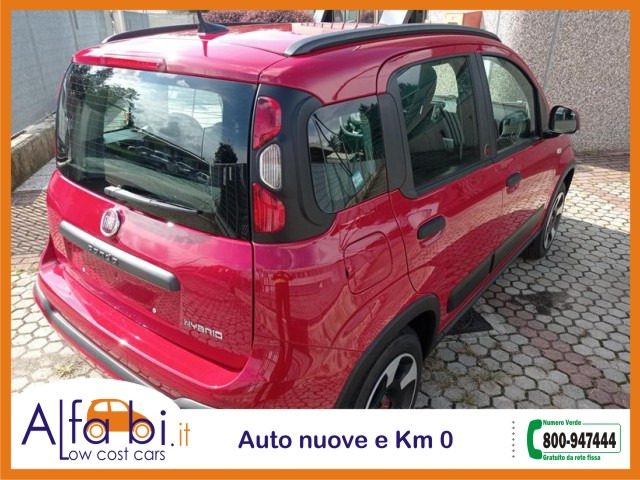 FIAT Panda 1.0 FireFly 70CV Hybrid Cross (RED) Immagine 4