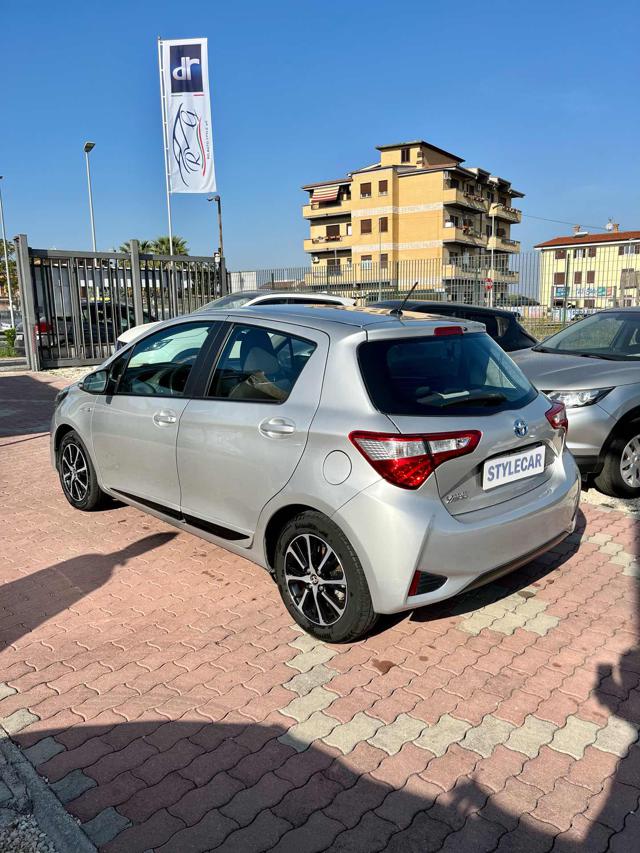 TOYOTA Yaris 1.5 Hybrid 5 PORTE Immagine 3