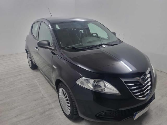 LANCIA Ypsilon 1.3 MJT 16V 95 CV 5 porte S&S Platinum Immagine 1