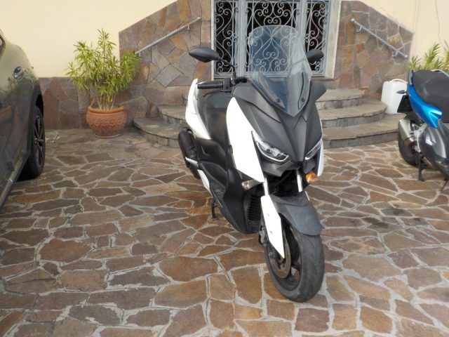 YAMAHA X-MAX 300 300 Immagine 0