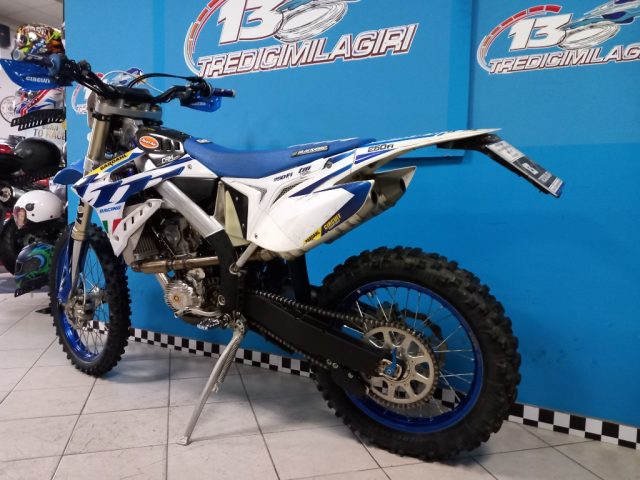 TM MOTO EN 250 F ES EFI 4T FINANZIABILE Immagine 3