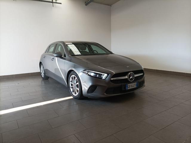 MERCEDES-BENZ A 160 d Sport NEOPATENTATI Immagine 0