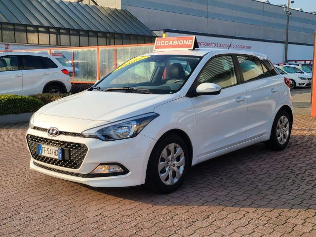 HYUNDAI i20 1.2 84 CV 5 porte Classic Unicopro Immagine 3