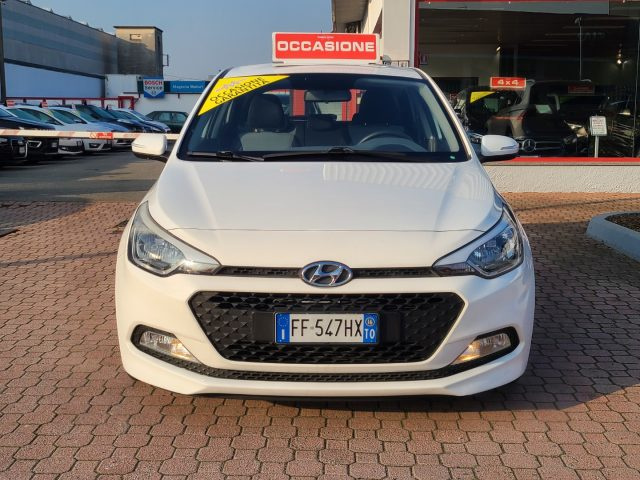 HYUNDAI i20 1.2 84 CV 5 porte Classic Unicopro Immagine 1