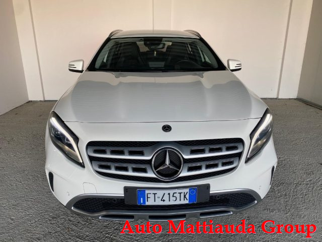 MERCEDES-BENZ GLA 200 d Automatic Sport Immagine 0