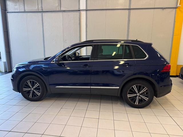 VOLKSWAGEN Tiguan 2.0 TDI SCR Business BlueMotion Technology Immagine 4