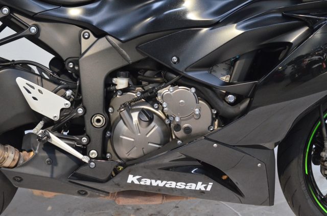 KAWASAKI Ninja 636 ZX-6R 2019 - ARROW Immagine 2