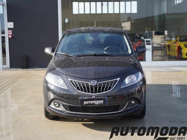 LANCIA Ypsilon 70CV Hybrid Platino Immagine 1