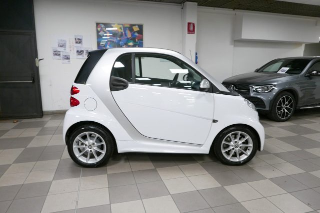 SMART ForTwo 1000 52 kW coupé passion SERVOSTERZO Immagine 2