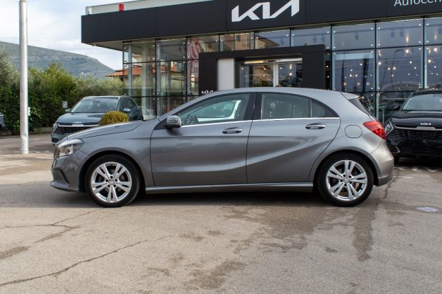 MERCEDES-BENZ A 180 d Automatic Sport Immagine 3