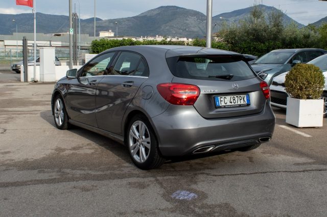 MERCEDES-BENZ A 180 d Automatic Sport Immagine 4