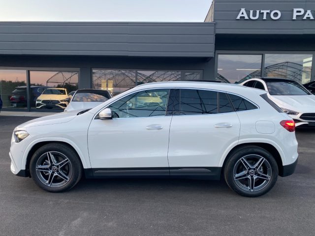 MERCEDES-BENZ GLA 200 MHEV Automatic AMGLine Advanced Plus, TETTO,NAVI Immagine 3