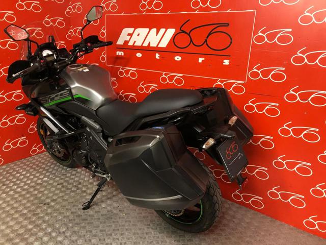 KAWASAKI Versys 650 . Immagine 3