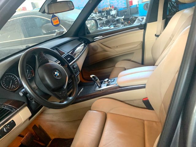 BMW X5 3.0d cat Attiva Immagine 3