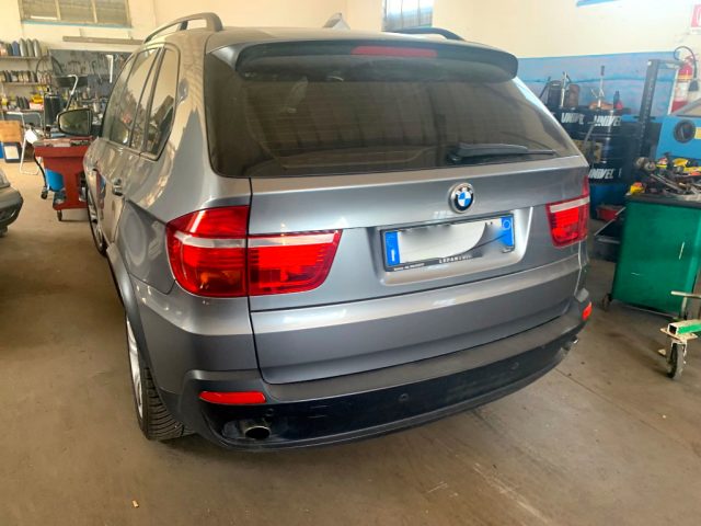 BMW X5 3.0d cat Attiva Immagine 0