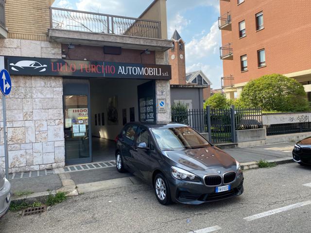 BMW 218 d xDrive Active Tourer Immagine 1