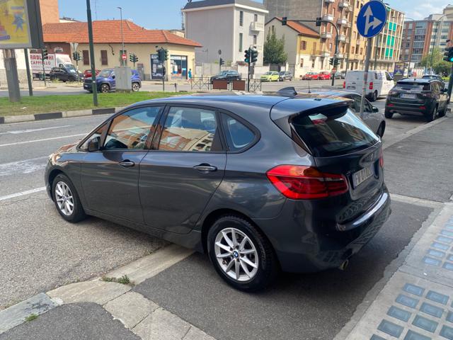 BMW 218 d xDrive Active Tourer Immagine 3