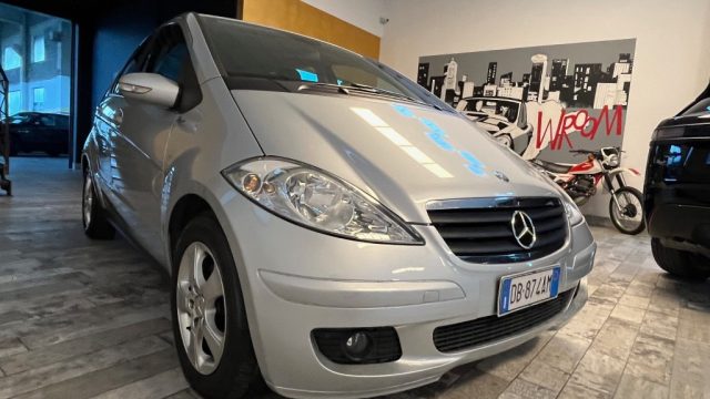 MERCEDES-BENZ A 160 CDI Elegance Cambio automatico neopatentati Immagine 1