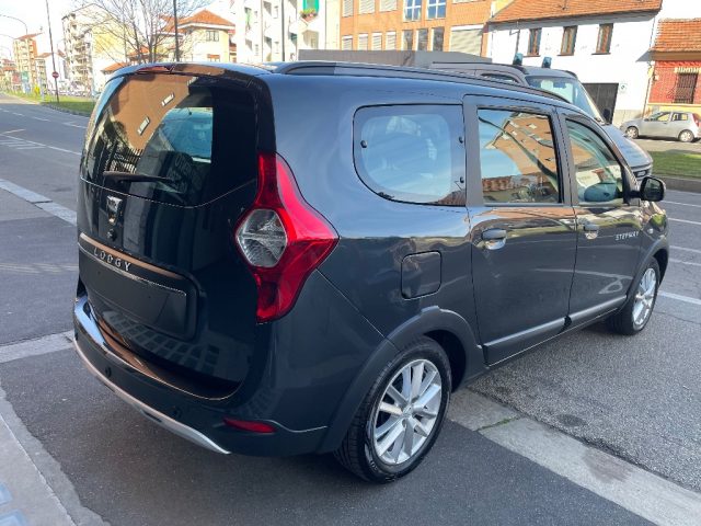 DACIA Lodgy 1.5 Blue  115CV 7 POSTI Comfort Immagine 3