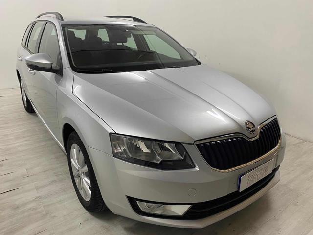 SKODA Octavia 1.6 TDI CR 105 CV DSG Wagon Elegance Immagine 1