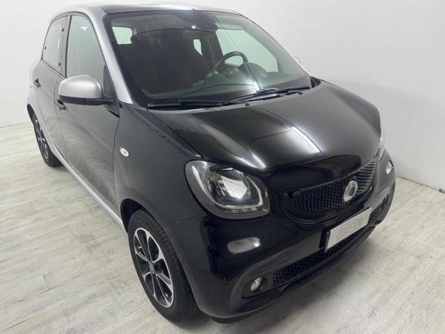 SMART ForFour 70 1.0 Passion Immagine 1