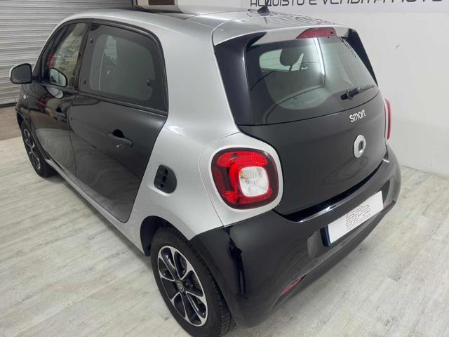 SMART ForFour 70 1.0 Passion Immagine 2