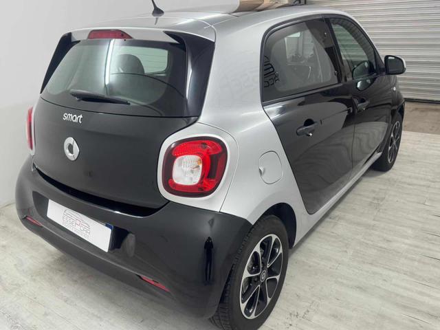 SMART ForFour 70 1.0 Passion Immagine 3