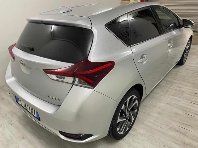 TOYOTA Auris 1.2 Turbo Lounge Immagine 2