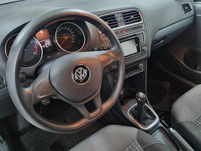 VOLKSWAGEN Polo 1.0 MPI  68.000KM NEOPATENTATI Immagine 4