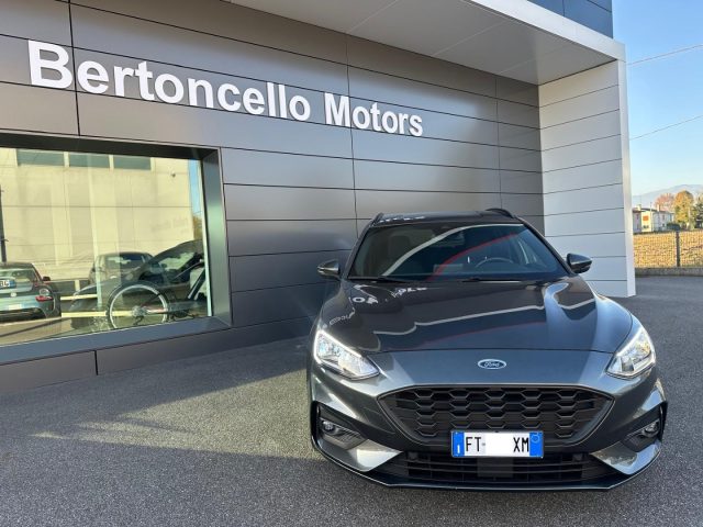 FORD Focus 1.0 EcoBoost 125CV SW ST-LINE SOLO 30.000KM!! Immagine 1