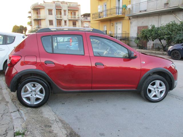 DACIA Sandero Stepway 900 TCe  90CV Immagine 3