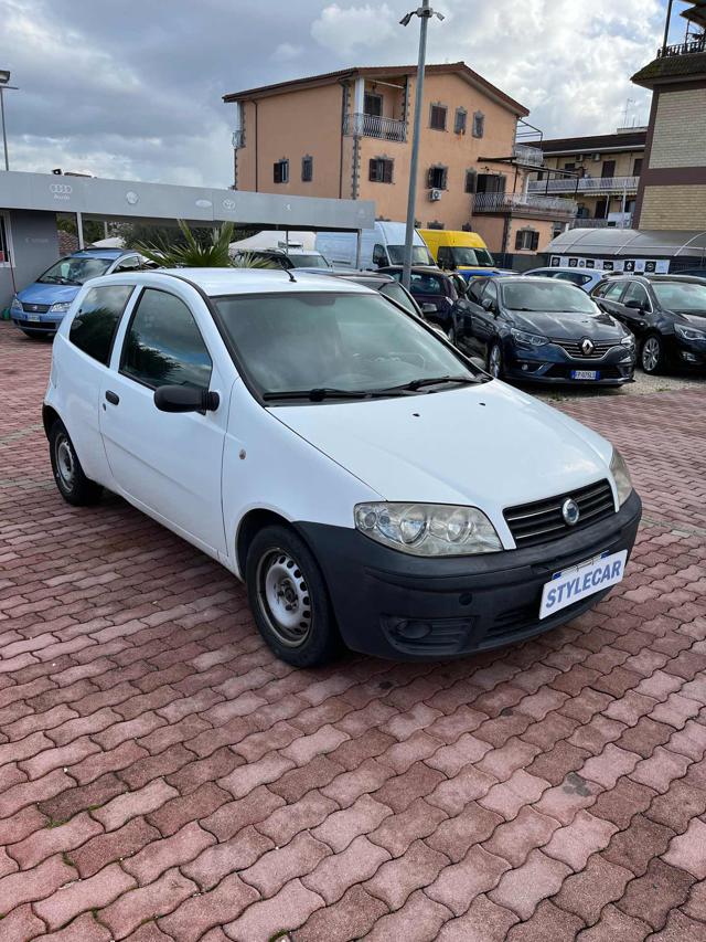 FIAT Punto 1.3 MJT Van 2 posti Immagine 0