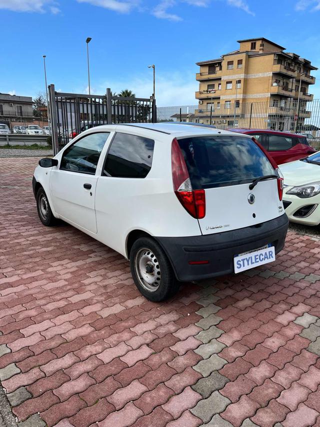 FIAT Punto 1.3 MJT Van 2 posti Immagine 3