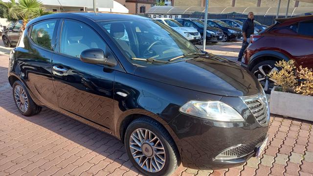 LANCIA Ypsilon 1.3 MJT 95 CV 5P Immagine 0