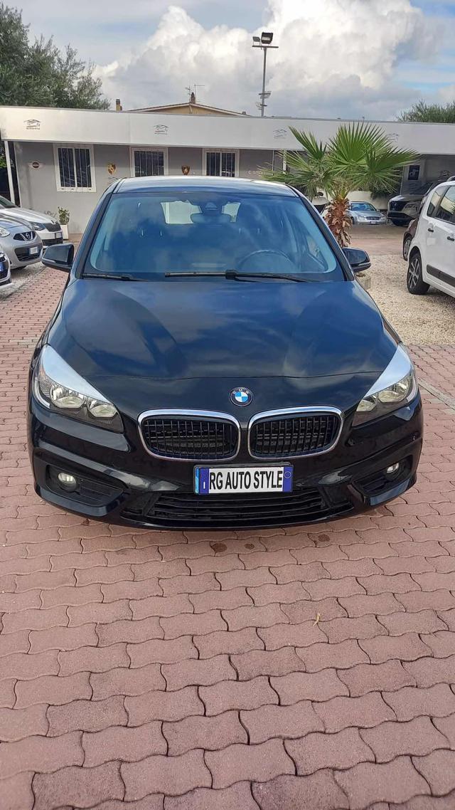 BMW 216 d Active Tourer Immagine 1