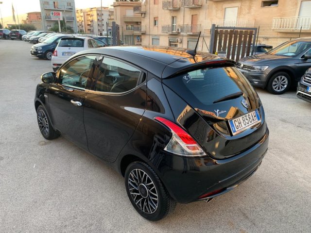 LANCIA Ypsilon 1.0 Hybrid Alberta Ferretti MHEV Immagine 3