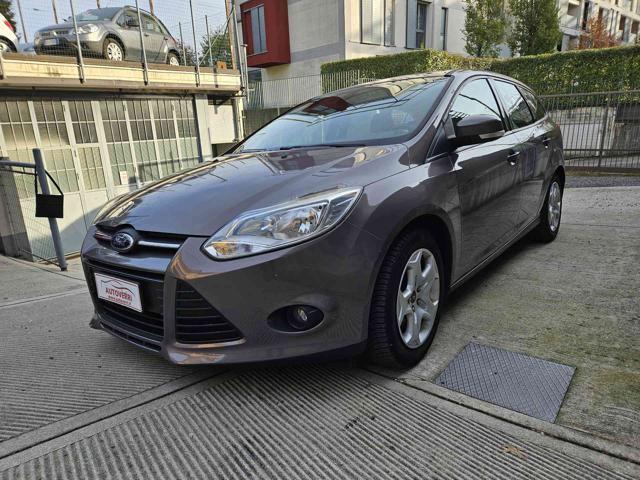 FORD Focus 1.0 EcoBoost 125 CV SW Titanium NEOPATETI OK !! Immagine 2