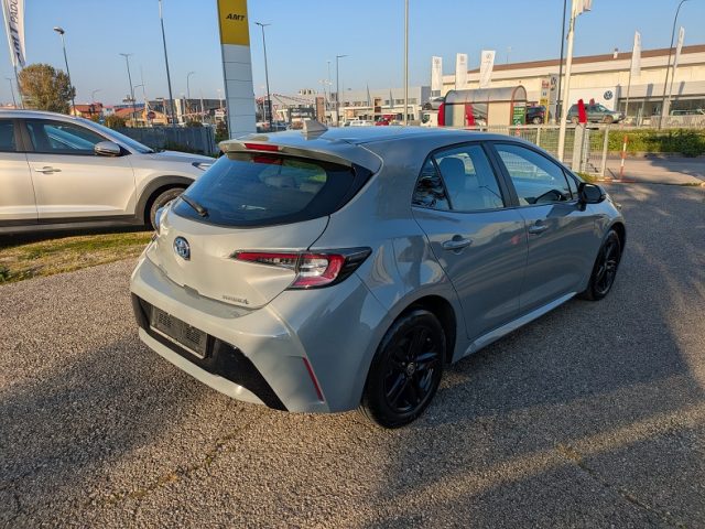 TOYOTA Corolla Hybrid Black Line Immagine 2