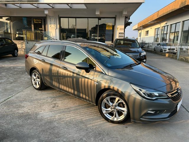 OPEL Astra 1.6 CDTi 110CV Start&Stop Sports Tourer Dynamic Immagine 2