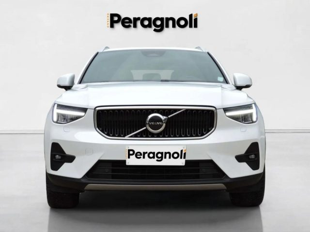 VOLVO XC40 B3 CORE AUTOMATICA AZIENDALE Immagine 1