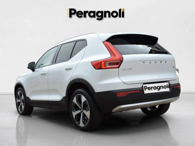 VOLVO XC40 B3 CORE AUTOMATICA AZIENDALE Immagine 4