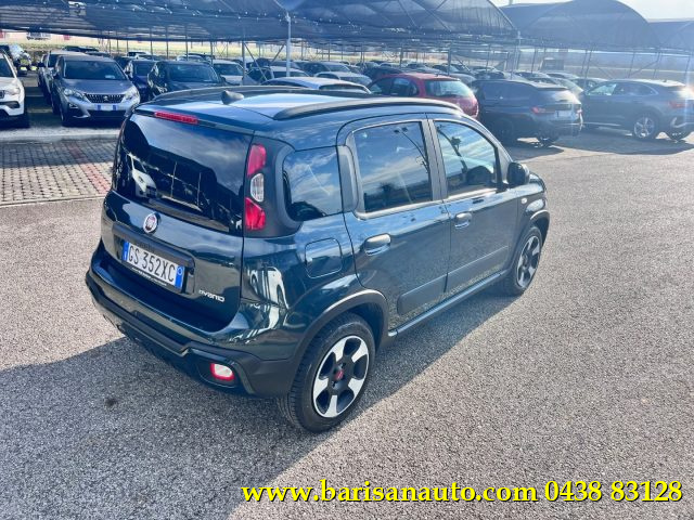 FIAT Panda 1.0 FireFly S&S Hybrid Cross Immagine 2