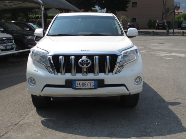 TOYOTA Land Cruiser 2.8 D4-D A/T 3 porte Lounge+ GANCIO TRAINO Immagine 1